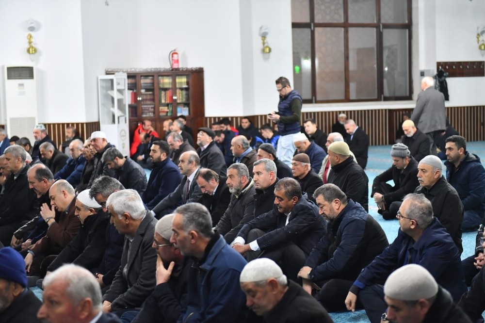 Yeşilyurt’ta İdlip zaferi için fetih suresi okundu 