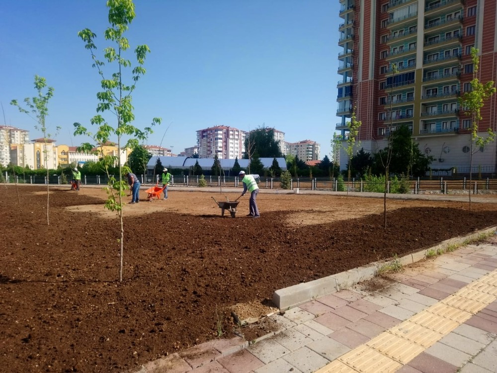 Yeşilyurt’ta parklar virüs sonrasına hazırlanıyor 