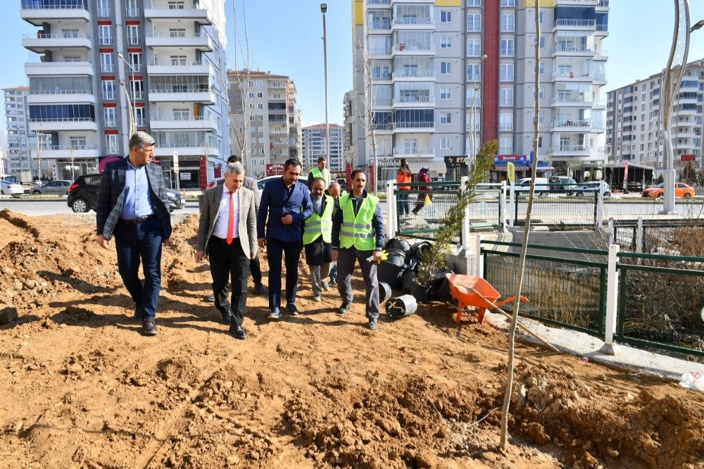 Yeşilyurt’ta yeşil alanı arttırma çabası 