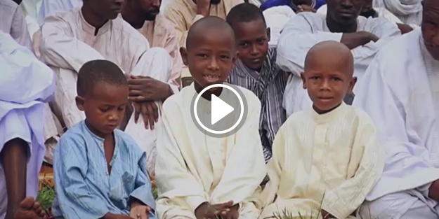 'Yetim gülerse Dünya güler'