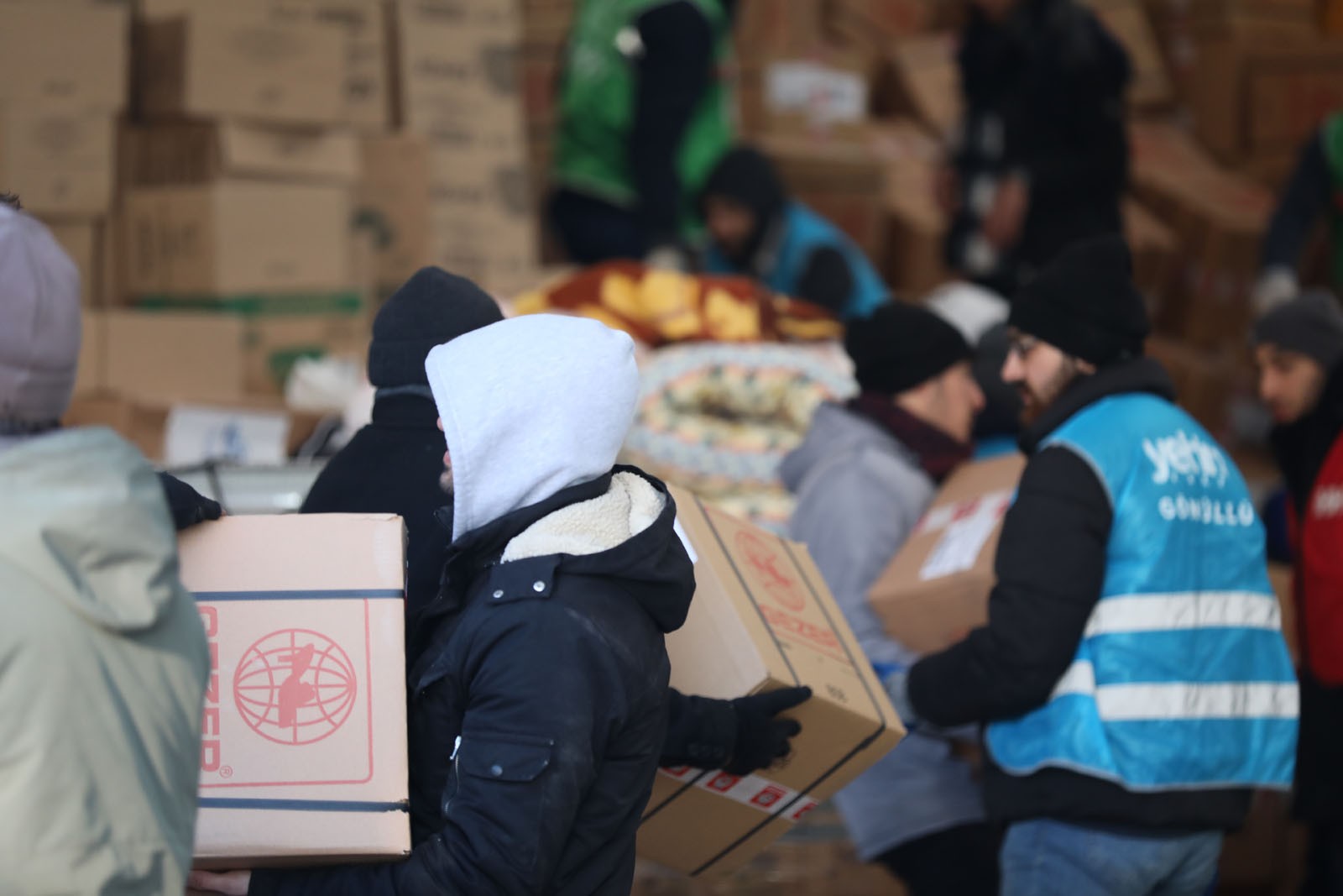 Yetim Vakfı’dan depremzedelere 10 milyonluk yardım