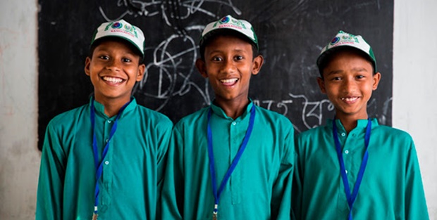 Yetimlerle ilgili ayet ve hadisler