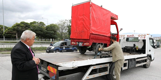Yetkisiz atık toplayan çekçekçilere geçit yok