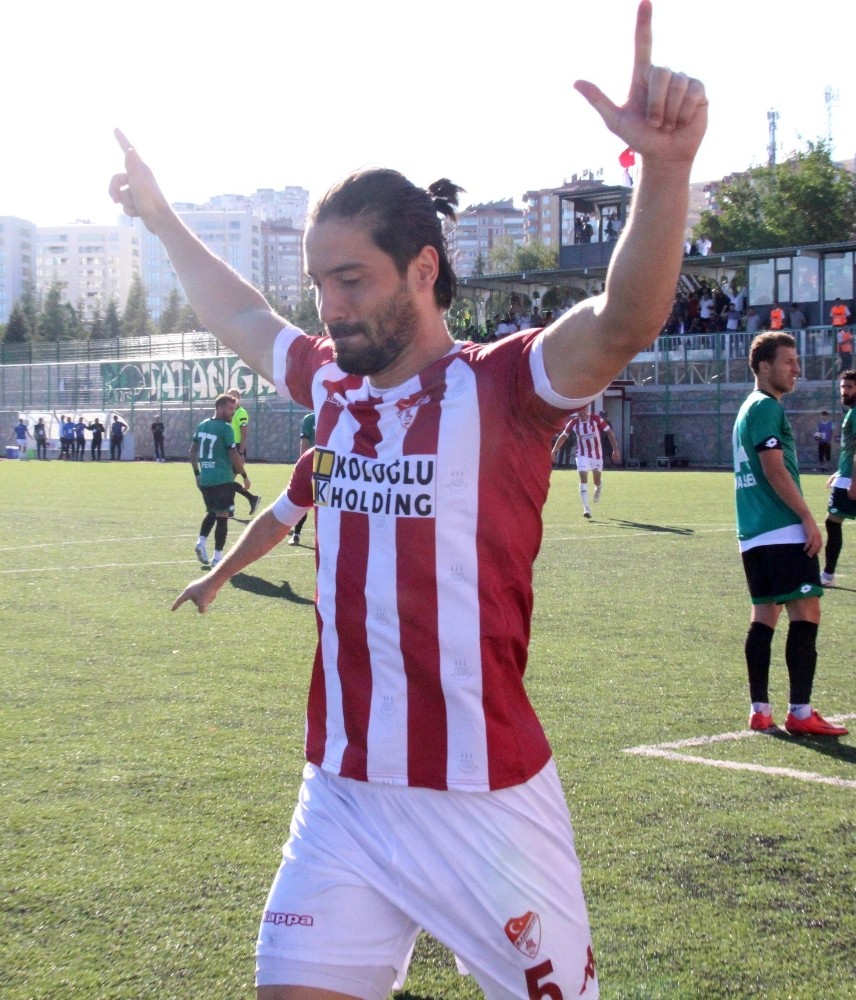 Yiğitcan Erdoğan Elazığspor’a geri döndü 