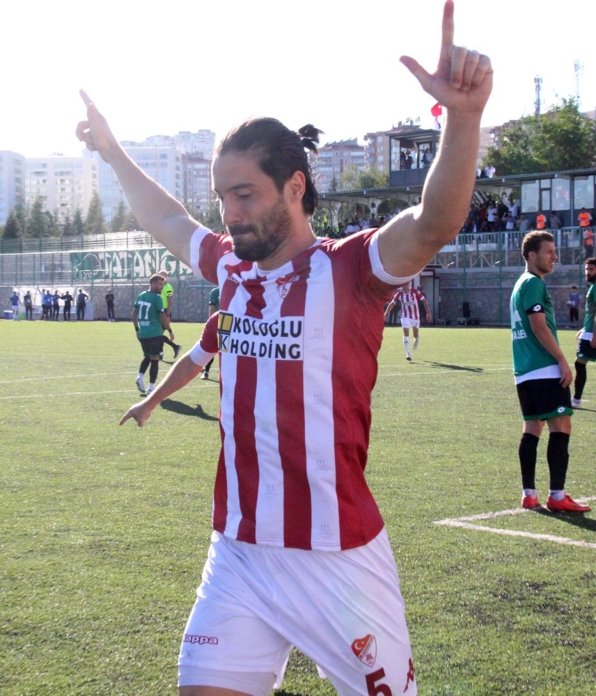 Yiğitcan Erdoğan, Elazığspor’dan ayrıldı 