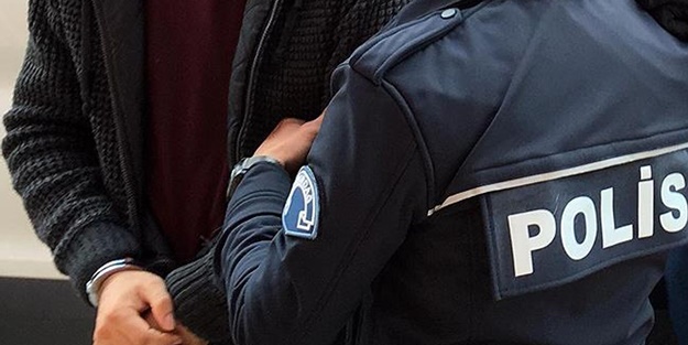 Yıkılan apartmanın müteahhidinden yurt dışına çıkma girişimi! Gözaltına alındı