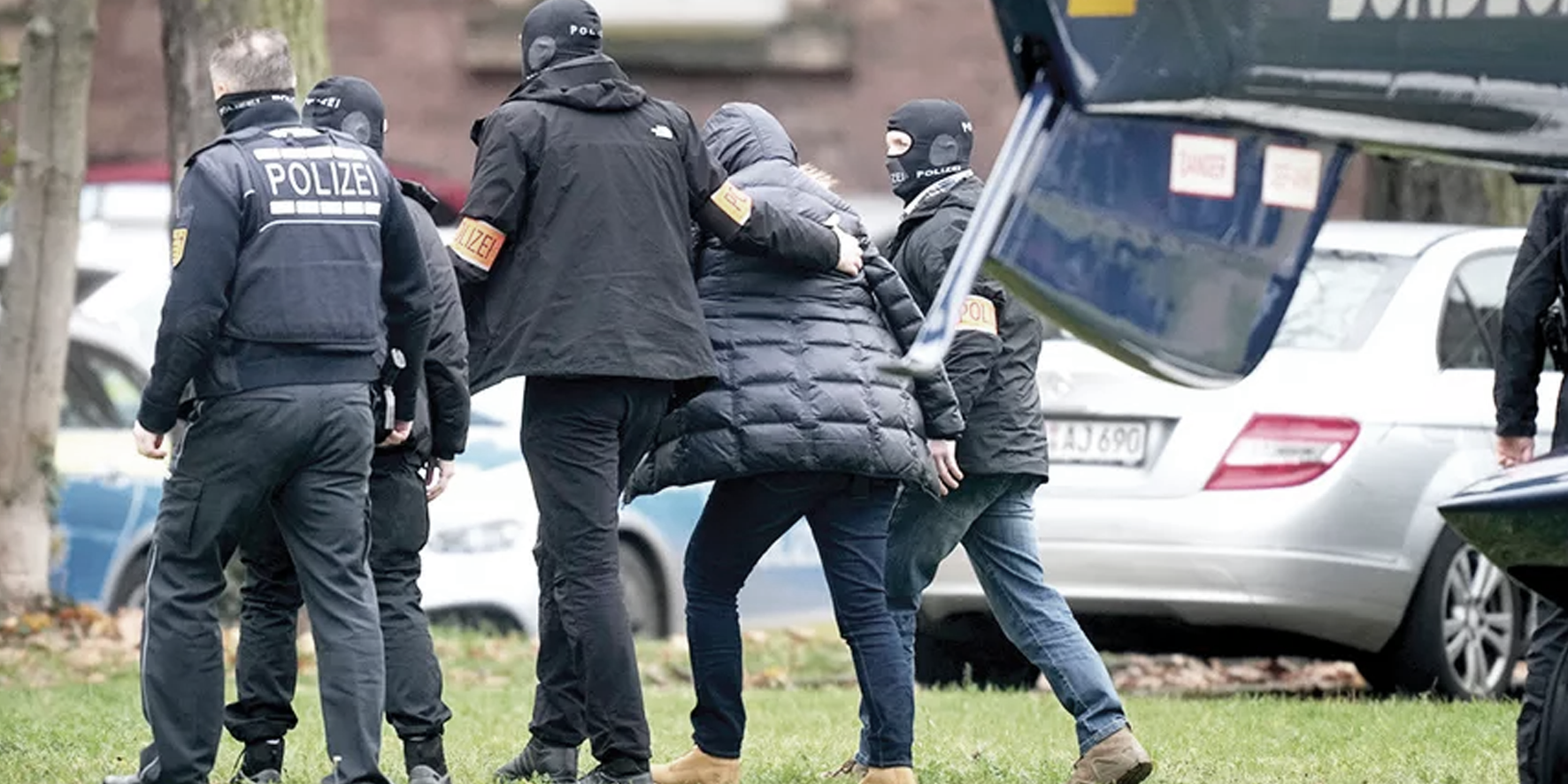 Yılan bir gün sizi de sokar! FETÖ’nün hamisinde KHK dönemi