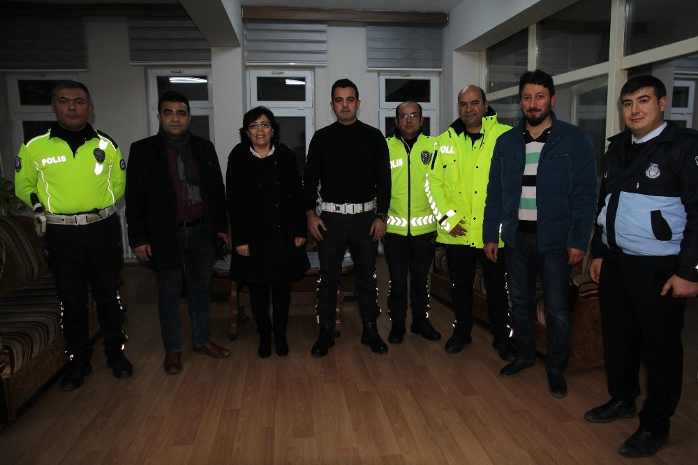 Yılbaşı gecesi çalışanları bu yılda unutmadılar 