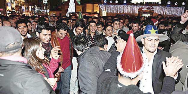 Yılbaşı kutlaması haramdır