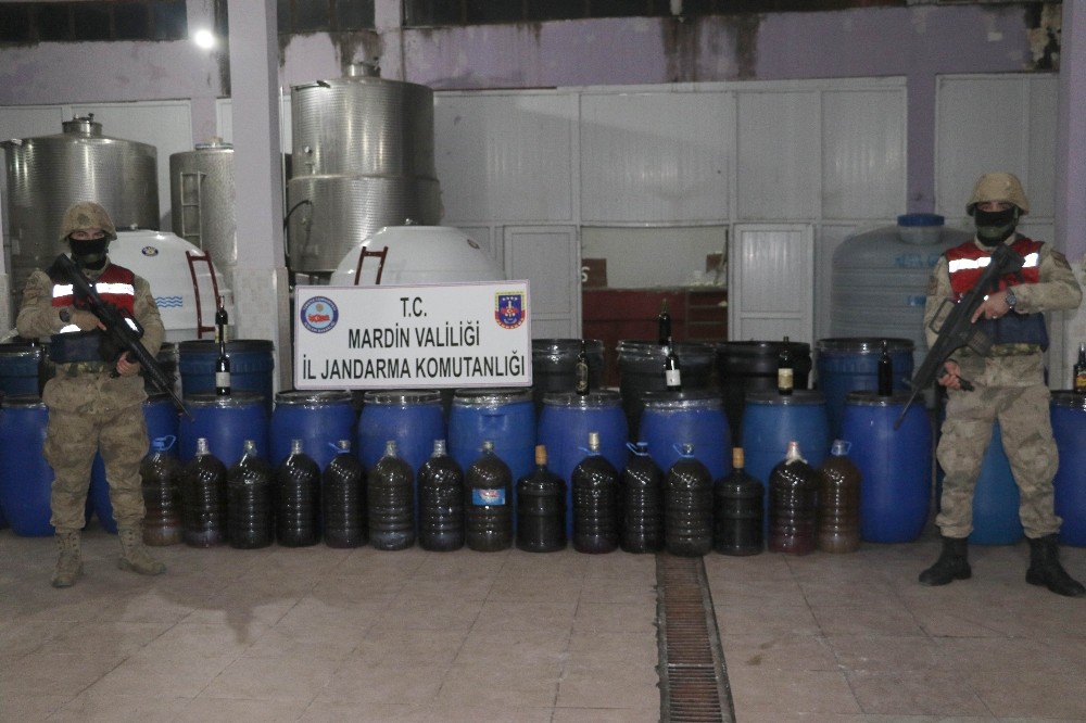 Yılbaşı öncesi 117 ton sahte içki ele geçirildi 