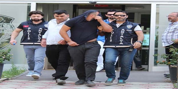 Yılbaşı talihlisini soyan hırsızlardan ilginç savunma: Parayı boşa harcıyordu