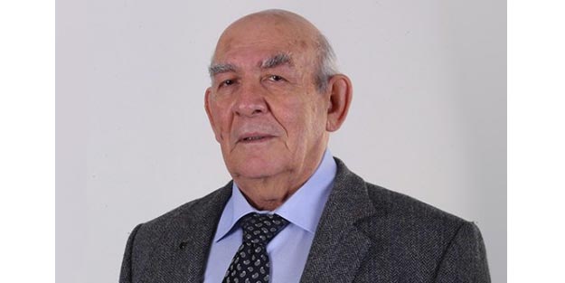 Yıldır Atakurt kimdir?