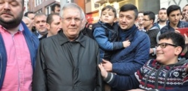 Aziz Yıldırım Giresun'u ayağa kaldırdı