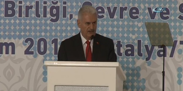 'Terör örgütlerine yardıma engel olmamız gerekir'
