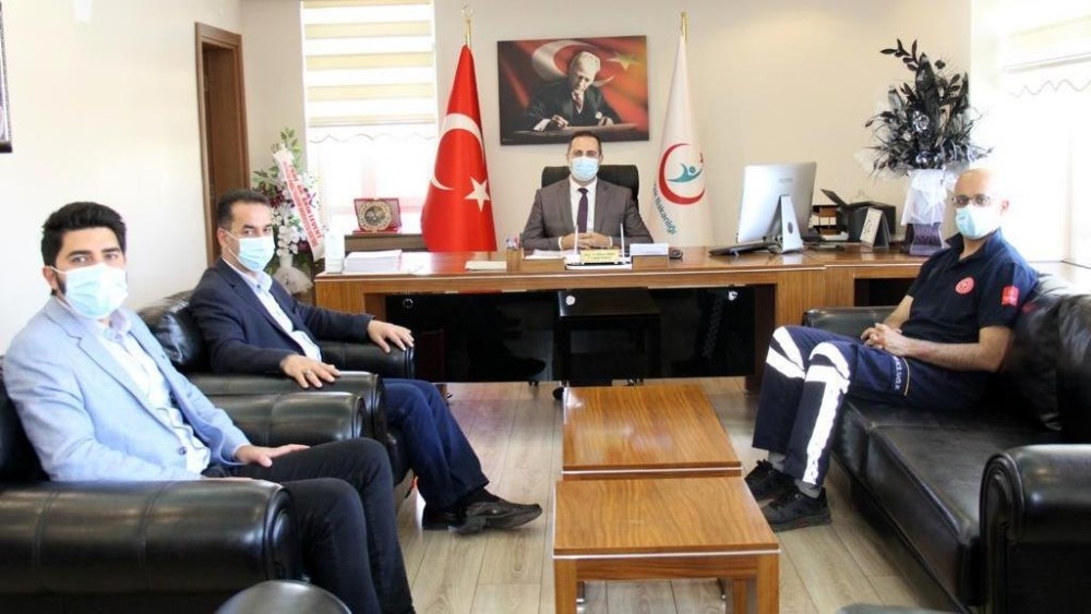 Yıldırım’dan sağlık çalışanlarına hediye 