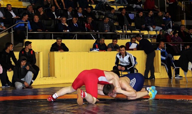 Yıldız Erkekler Serbest Güreş Grup müsabakaları sona erdi