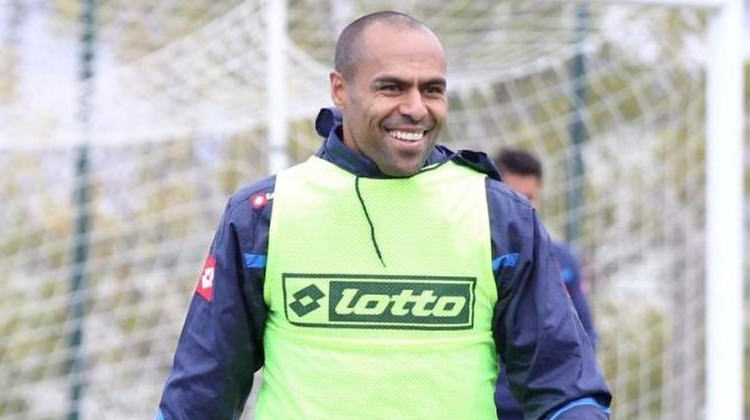 Yıldız futbolcu Referandum oyunu açıkladı!