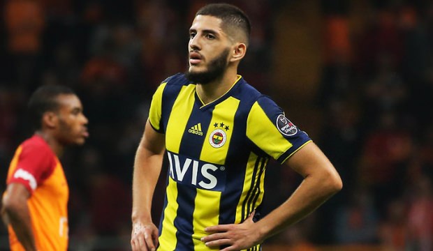 Yıldız futbolcu Yassine Benzia olay paylaşım için özür diledi!