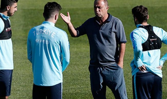 Yıldız futbolcudan Fatih Terim'e sitem
