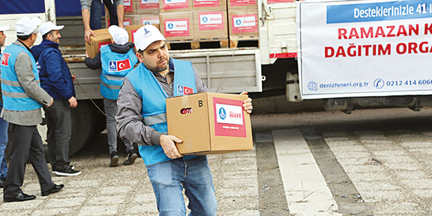 Yıldız Holding’den 26 bin koli gıda yardımı