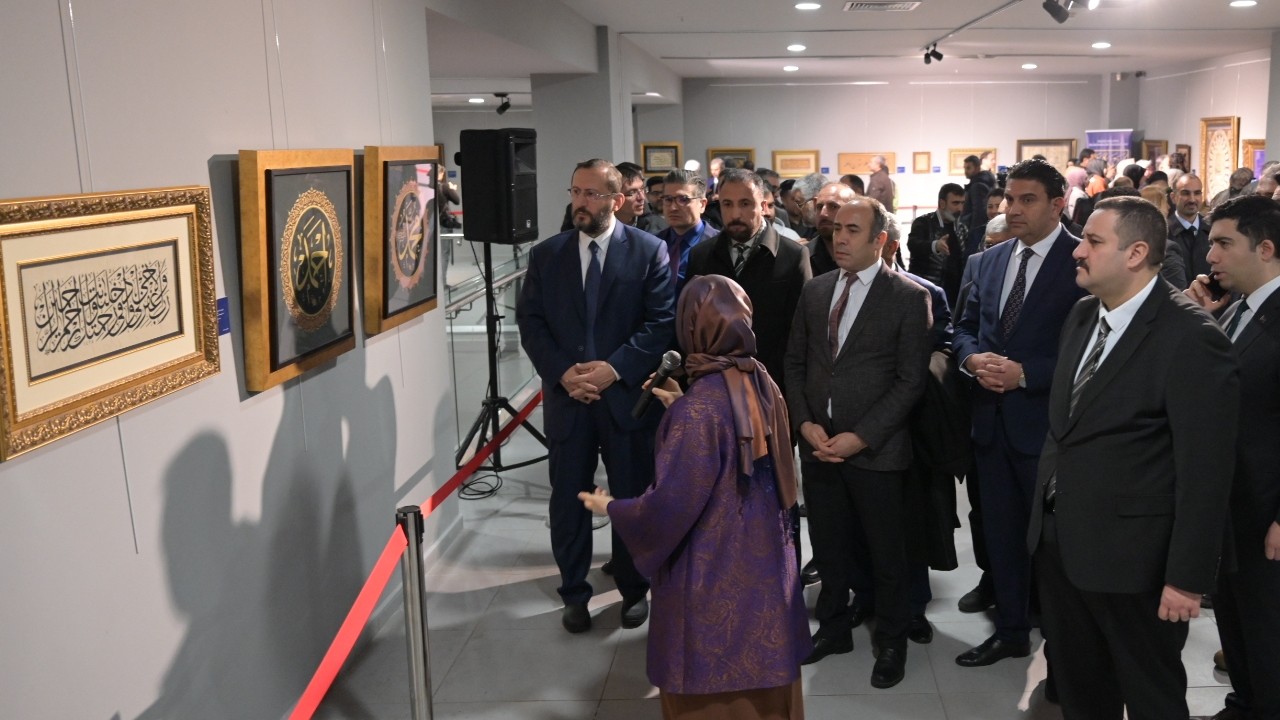 Yıldız Holding’in "Tarihin Akışında Meşhur Hattatlar" sergisi Şanlıurfa’da ziyarete açıldı