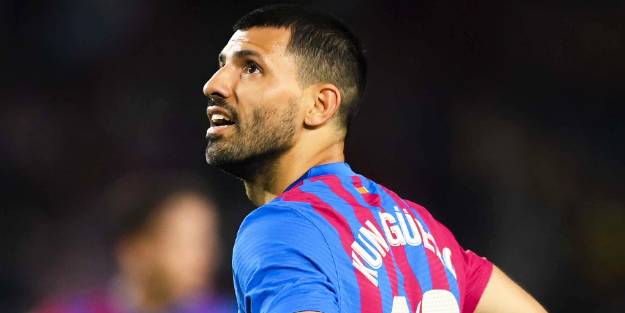 Yıldız isim futbola veda ediyor!