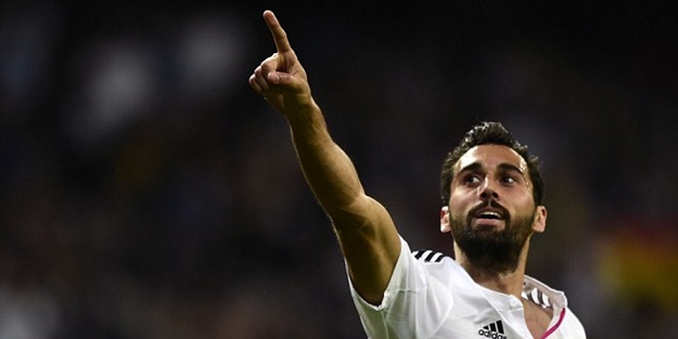 Yıldız oyuncu futbolu bıraktı