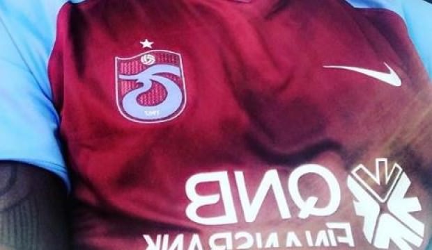 Yıldız oyuncu Trabzonspor forması giydi!