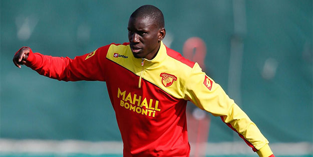 Demba Ba'ya şok! Trafik...