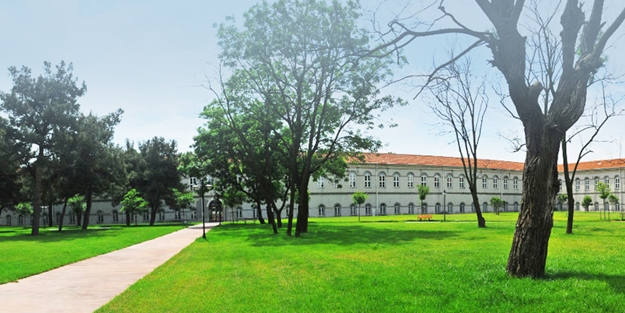 Yıldız Teknik Üniversitesi üst sıralara tırmanıyor