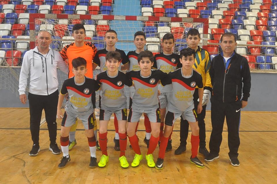 Yıldızlar futsal heyecanı başladı 