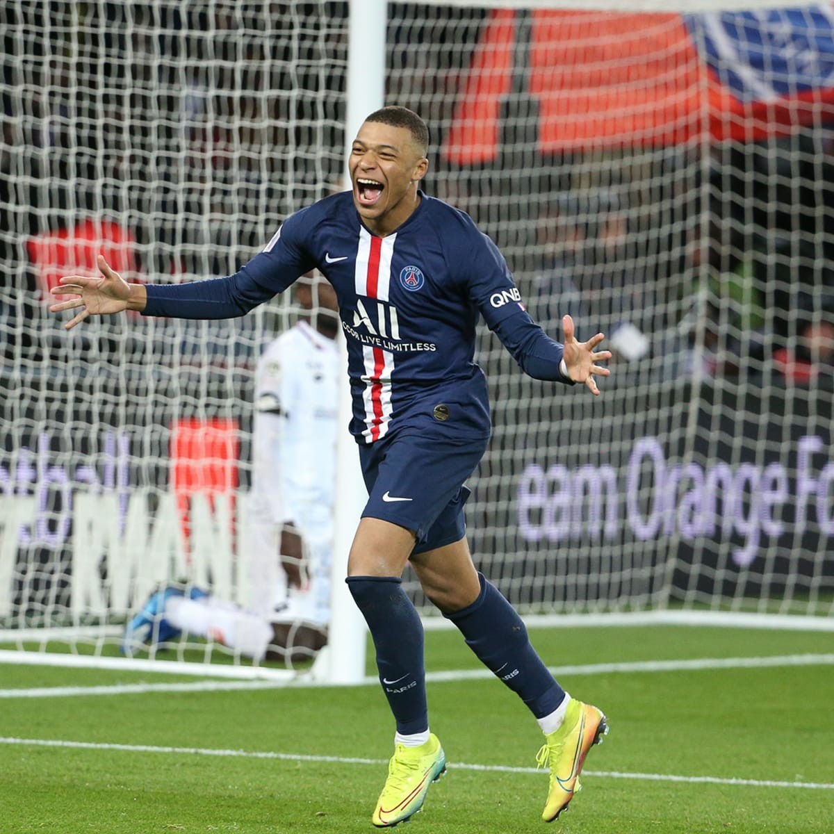Yılın bomba transferi! PSG ile sözleşmesi sona eriyor! Mbappe imza için İspanya'ya gidiyor!