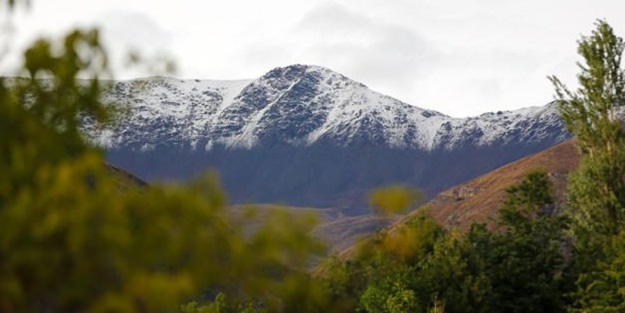Yılın ilk karı yağdı! Beyaza büründü