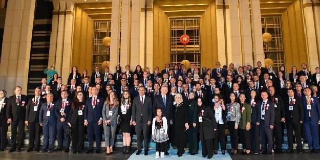 Yılın Öğretmeni seçilen Taştan, Cumhurbaşkanı ile bir araya geldi