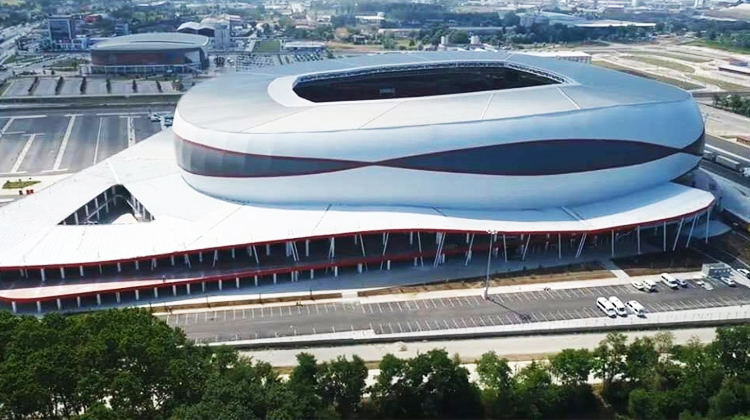 Yılın stadına Türkiye'den 3 aday!