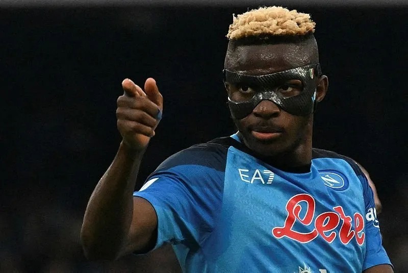 Yılın transferinde resmi açıklama yapıldı! Victor Osimhen İstanbul'a geldi