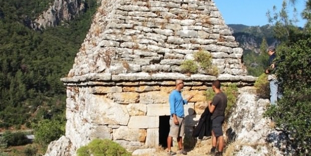 Senelerce türbe sanılıyordu! Yunanlı boksöre ait çıktı