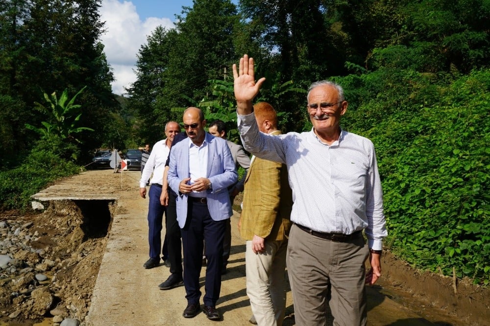 Yılmaz: “Her bir vatandaşımızın sesine kulak veriyoruz