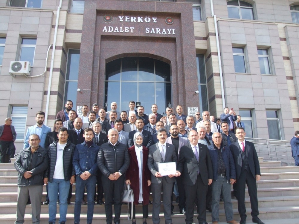 Yılmaz, mazbatasını aldı 