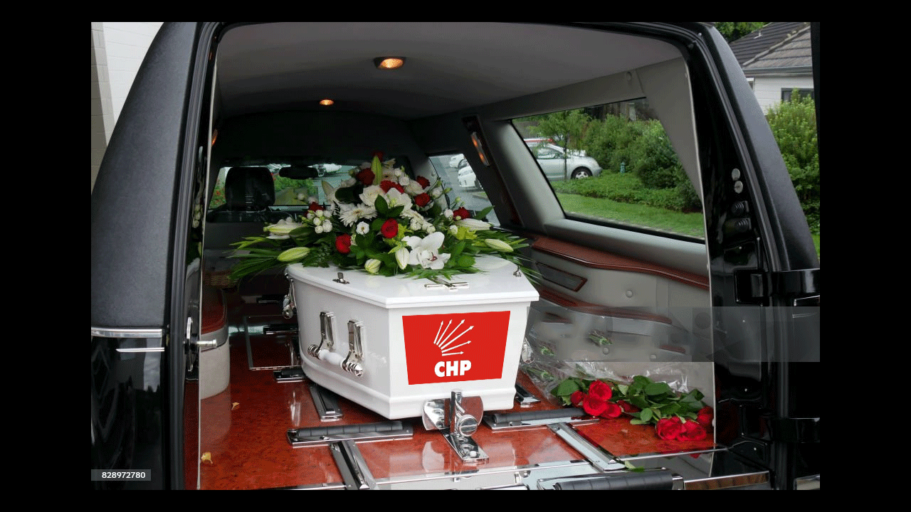 Yılmaz Özdil’den ambülans arabalı CHP metaforu! Bu basiretsizlikle devam ederse CHP’nin cenaze arabası geçer