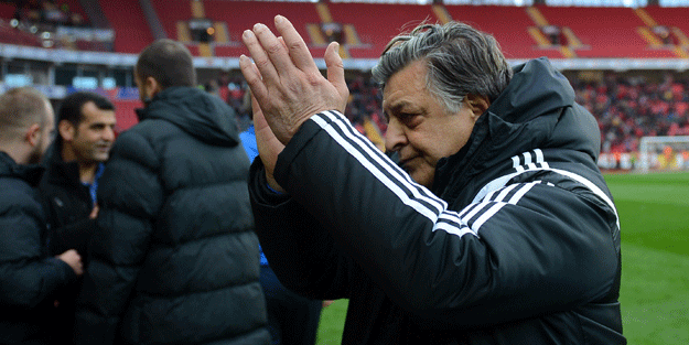 Yılmaz Vural'a büyük şok! İlk maçında...