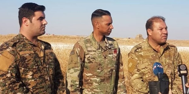 Yine aynı görüntüler! ABD'li komutan YPG'li teröristle yan yana