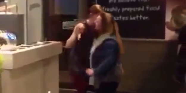 İngiltere'de Müslüman kadına saldırı