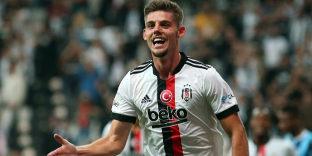 Yine bir çöp transfer daha! Milyonlar boşa gidiyor...