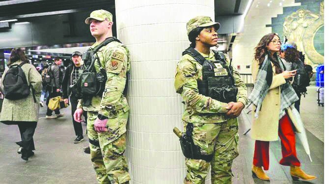 Yine kirli siyonist tiyatrosu! Bomba ihbarıyla mağdurum algısı