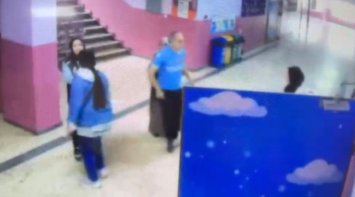 Yine okulda dehşet! İstanbul'da veli müdürün odasını bastı