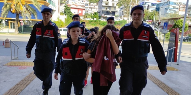 Yine zina, yine vahşet! Yeni doğan bebeği 5. kattan aşağıya attı!