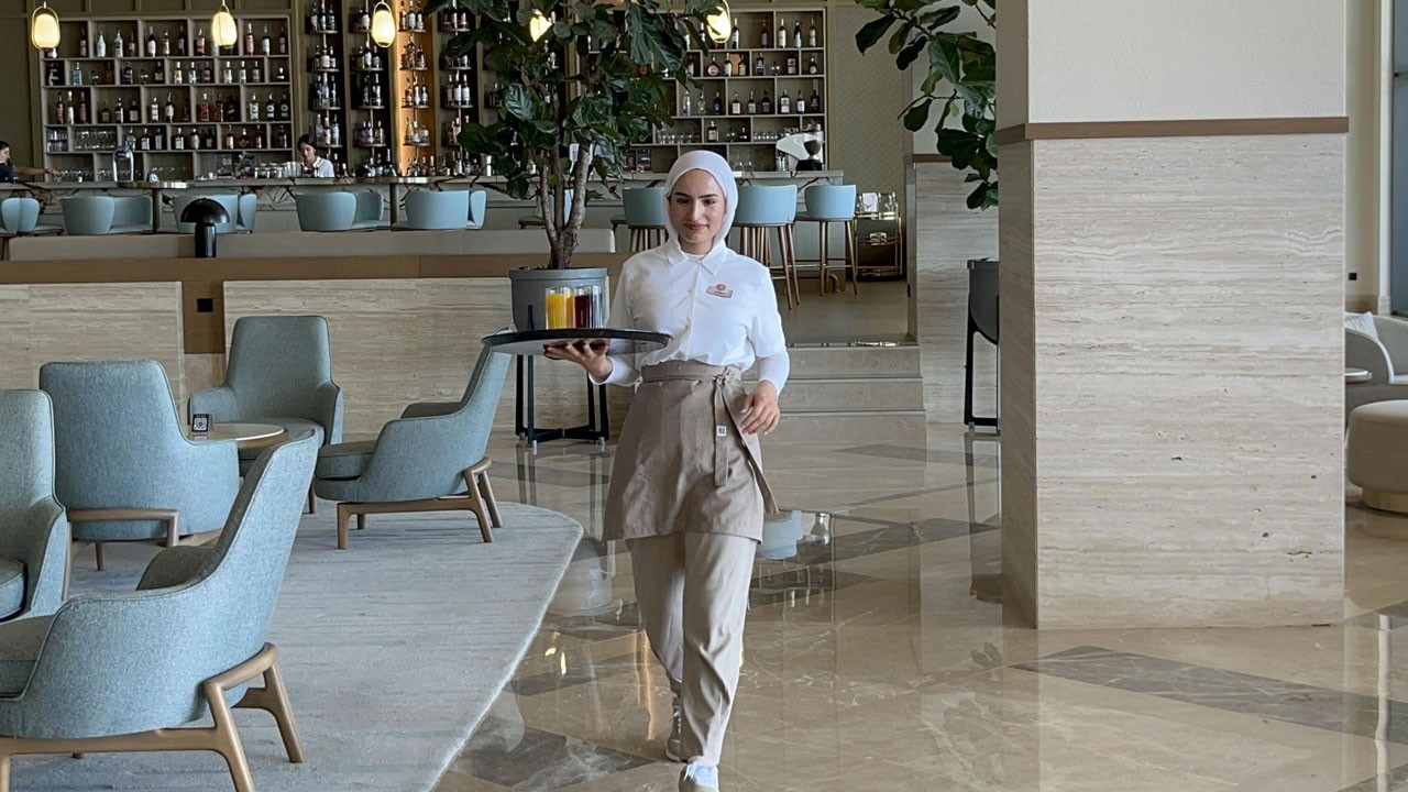 YKS çıkışında çiçekle karşılanmıştı, hayaline kavuştu!