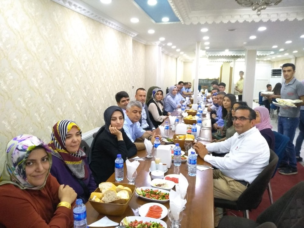 YKS’ de başarılı olan öğrenciler ödüllendirildi 