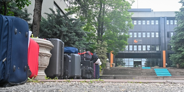 Geri sayım başladı: 40 gün dışarı adım atamayacaklar! Aileleriyle bile konuşmaları yasak